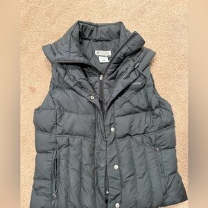 Columbia Women's Black Quilted Insulated Vest